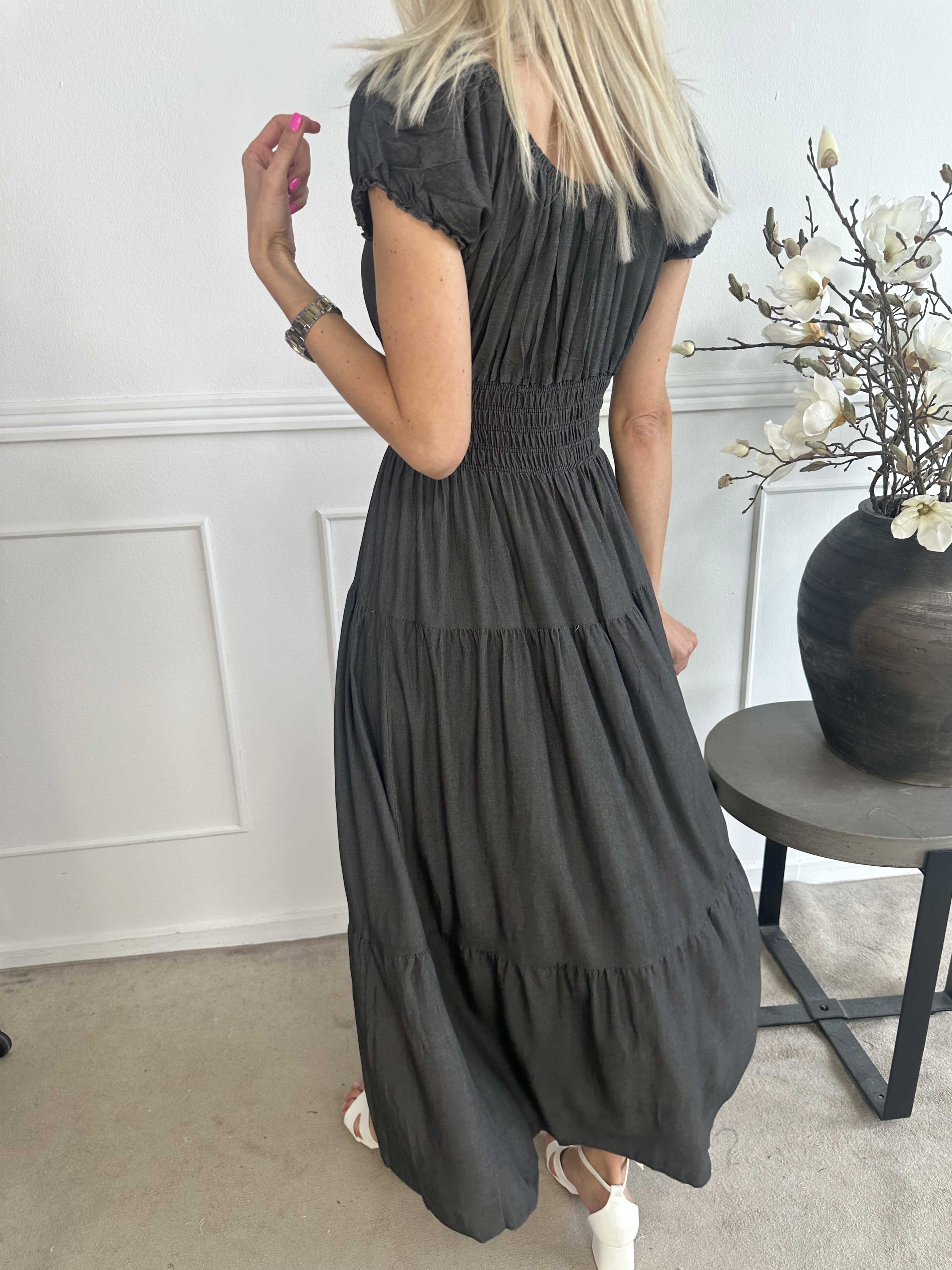 Alexina - Lång klänning i denimlook med resår i midjan